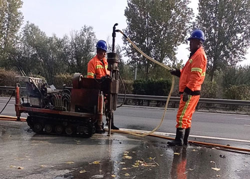 新兴高速公路下沉注浆加固